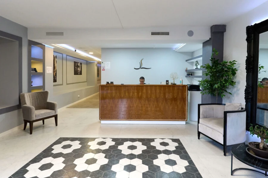 especialistas injerto capilar marbella