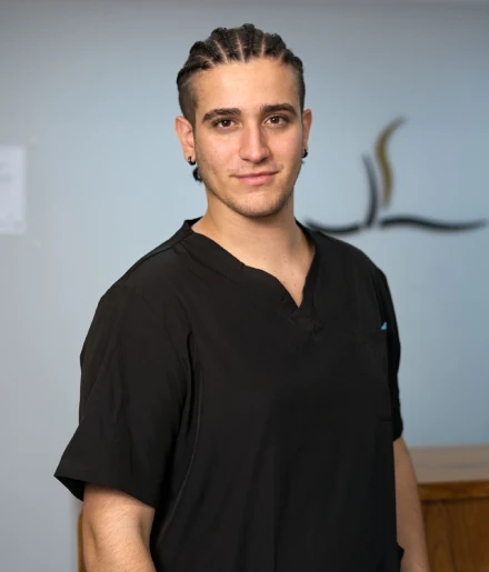 auxiliar de enfermeria especialista injerto capilar marbella